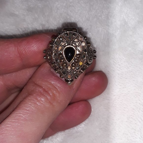 1940's Onyx Art Deco Bracelet and Lockett Ring Set - Picture 2 of 12